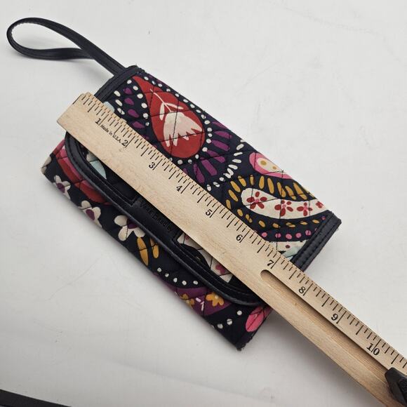 Vera Bradley Wristlet Wallet Womens Black Multicolor Paisley Quilted Zip Snap - Picture 10 of 11